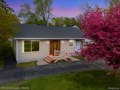 Property at 7969 Richardson Rd, West Bloomfield, MI