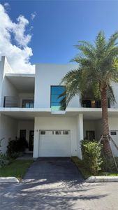 2526 Pierce Street #4