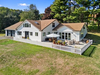6 Bayview Drive
