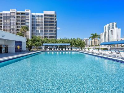 600 Parkview Dr APT 601