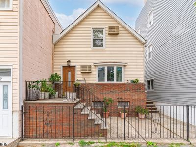141 Walnut St