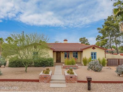 225 N Sierra Vista Dr