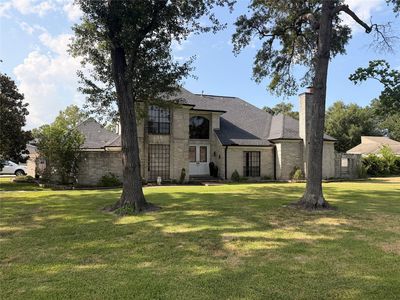 222 Pin Oak Dr