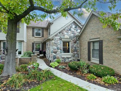 Property at 4775 Pine Eagles Dr, Brighton, MI