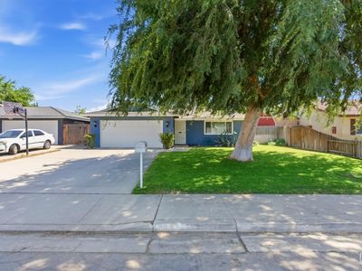 5323 Appletree Ln