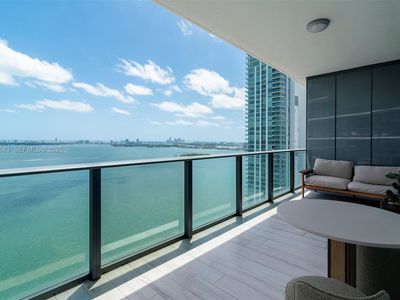480 NE 31st St Unit 3007