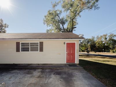 729 Hammock St
