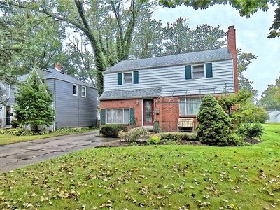 251 Ridgewood Dr