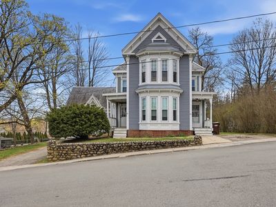 6 Wells Ave #D