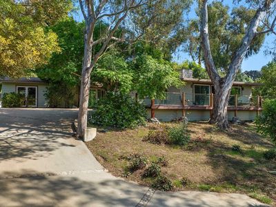 6100 Bonsall Dr