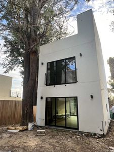3657-3659 Wilson Ave