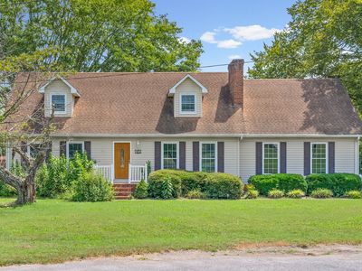 405 Hunter Pl