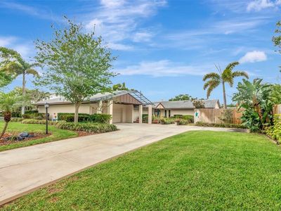 8233 Forest Cir