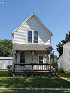 76 Apple St