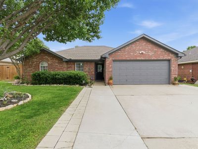 3912 Periwinkle Dr
