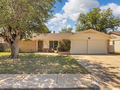 3804 Springbrook Dr