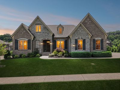 7060 Crimson Leaf Ln