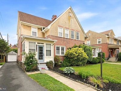 2128 Gilles St
