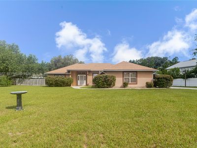 281 SW Callaway Dr