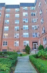2553 E 7th St APT 1D
