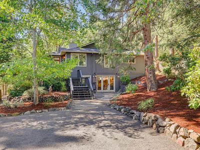 152 Strawberry Ln