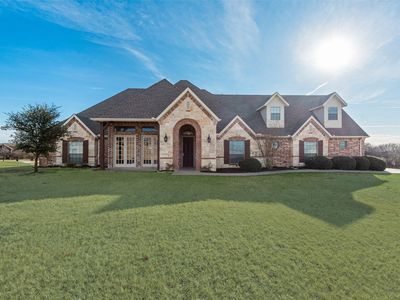 111 Whispering Winds Dr