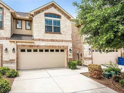1837 Valencia Dr