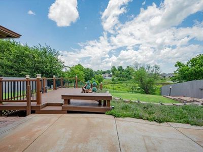 2813 E Lake Dr