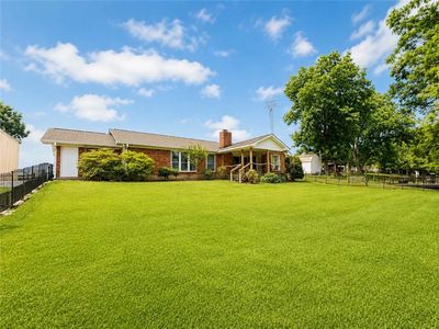 1718 Highway 606