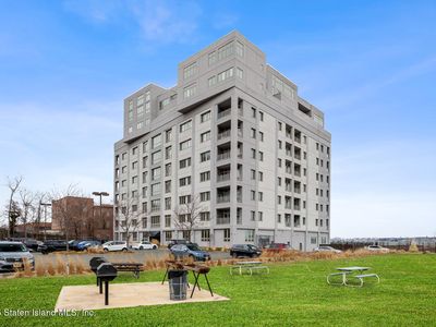 90 Bay Street Lndg APT 8B