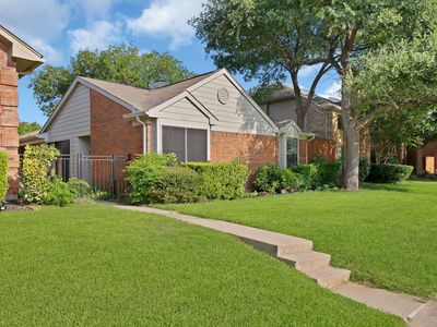 4213 Phoenix Dr