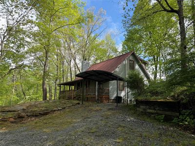 563 Parachute Ridge