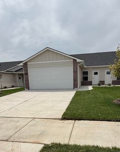 5425 Rolly St Unit 100