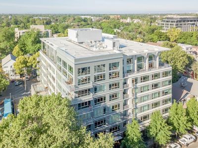 1818 L St Unit 610