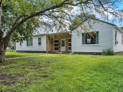 Property at 1052 Dundee Ave, Waterloo, IA