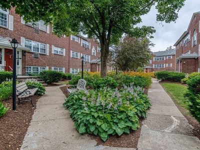 5 Cass St APT 2
