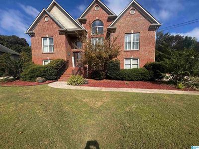 1022 Meadows Ln