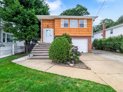 1706 Washington Drive