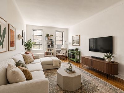 657 E 26th St APT 5V