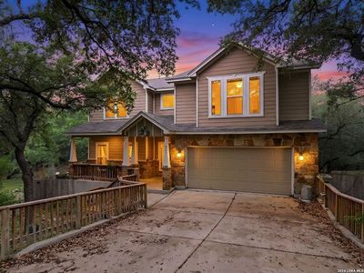 703 STABLE GLEN DR