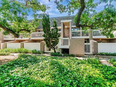 675 Sharon Park Dr APT 231