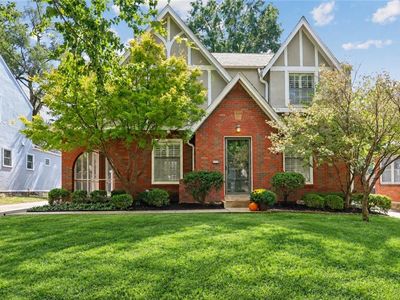 1235 W Gregory Blvd