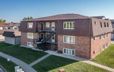 1821 N Grandview Ln #8