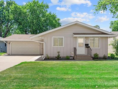 229 8th Ave SE