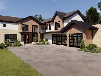 608 E Lake Dr