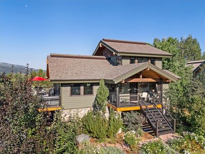 345 Steamboat Blvd