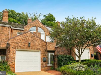 2467 N Wakefield Ct