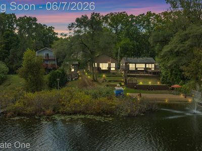 200 E Canyon Dr