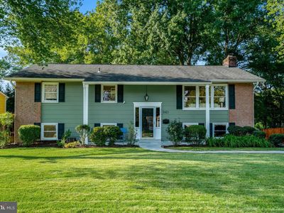 2421 Stirrup Ln