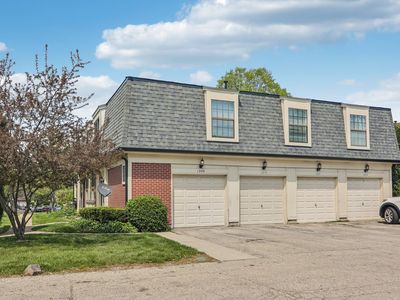 Property at 1308 Inverrary Ln #16D, Palatine, IL